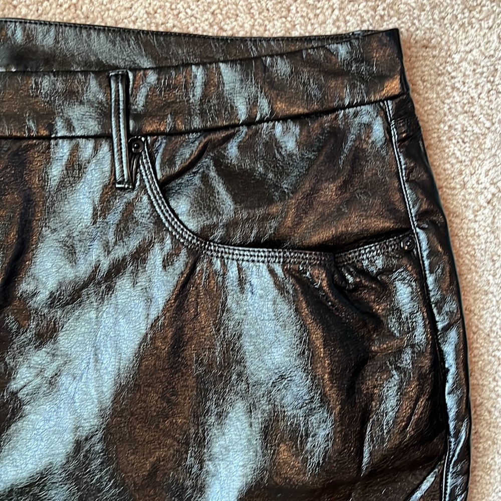 NWT Good American Good ‘90’s Vinyl Pants - Picture 5 of 13